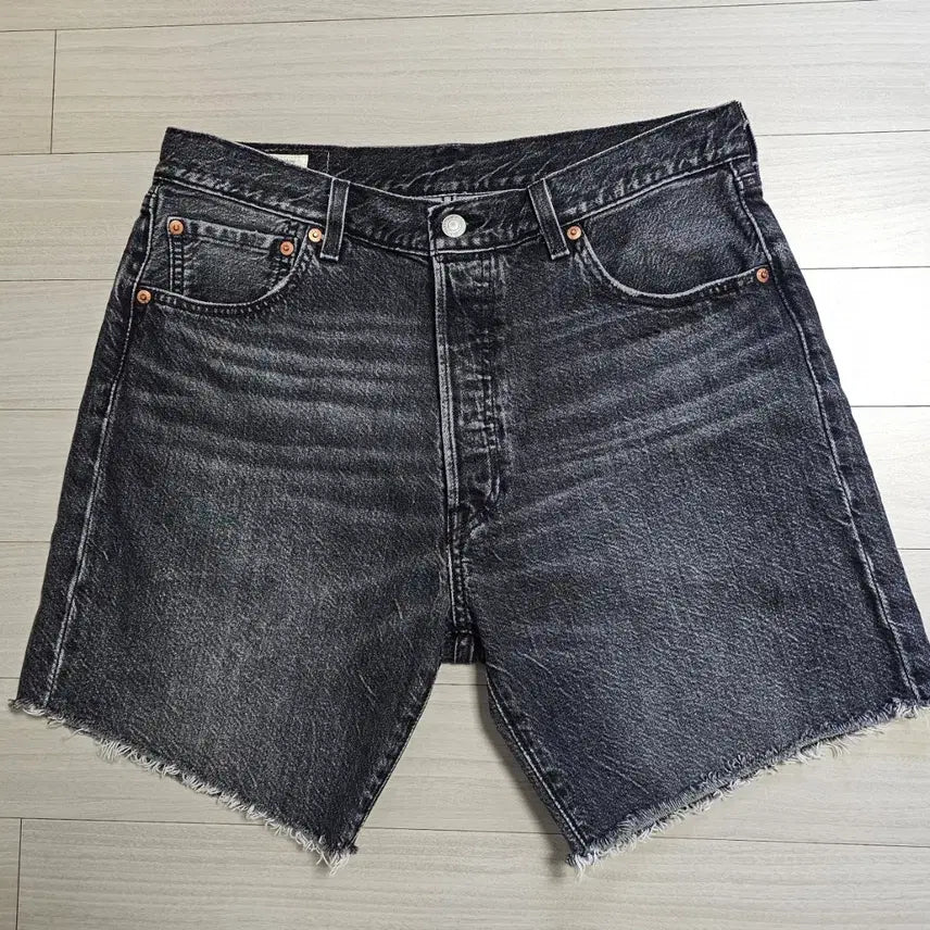 [BUNJANG] Levi's 501 Black Denim Shorts / 리바이스 501 블랙 데님 팬츠 34