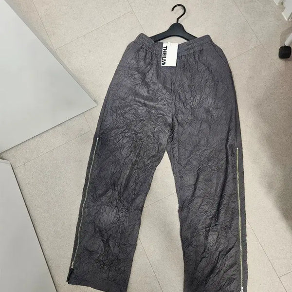 [BUNJANG] Theilma Crinkle Zipper Pants Dark Gray / 더일마  크링클 지퍼 팬츠 다크 그레이