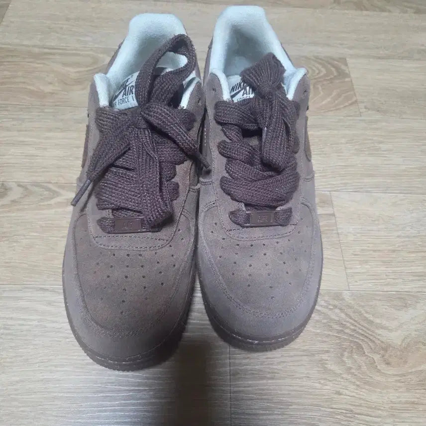 [BUNJANG] Nike Air Force 1 '07 Kakao Wow Suede Sneakers (260) / 나이키 에어포스 1 '07 카카오 와우 (260)