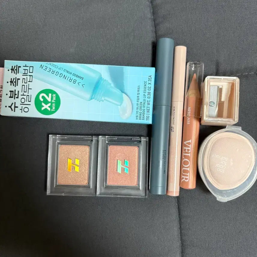 [BUNJANG] Etude, Too Cool For School, Banila Co, Holika Holika, Bring Green Makeup Bundle / 화장품일괄판매 에뛰드쉐딩스틱 투쿨포스쿨벨루어펜슬 바닐라코애굣살스틱 홀리카홀리카섀도우 브링그린립에센스