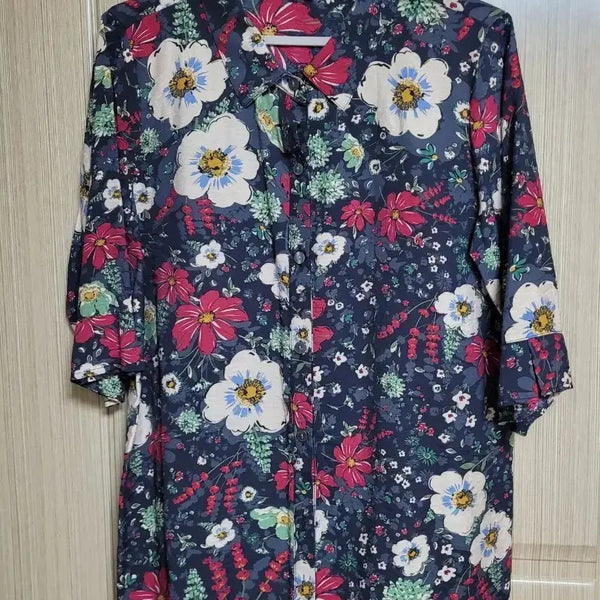 [BUNJANG] Floral Pattern Rayon Blouse / 화사한 플라워 패턴 셔츠 77~88