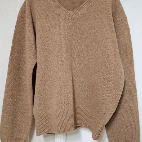 [BUNJANG] Tylee V-Neck Knit Camel Size 1 / 타일레 브이넥 니트 카멜 1사이즈
