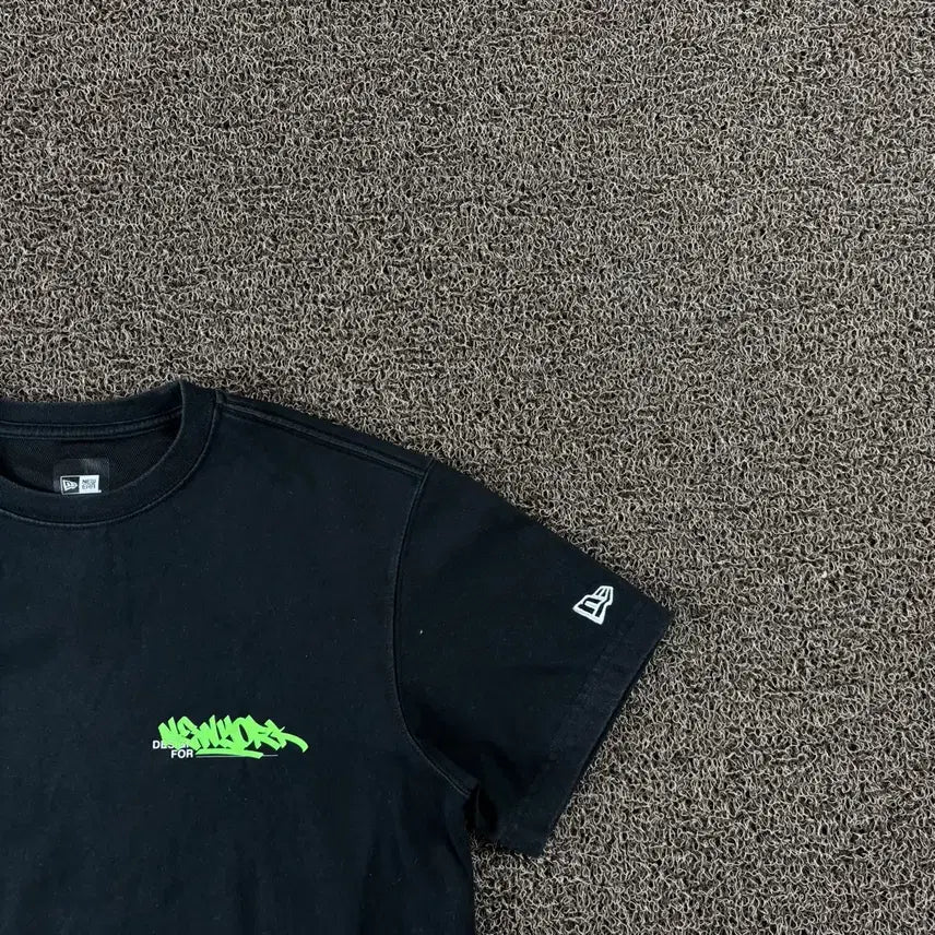 [BUNJANG] New Era World Wide Big Logo T-Shirt / 뉴에라 월드 와이드 빅로고 반팔티