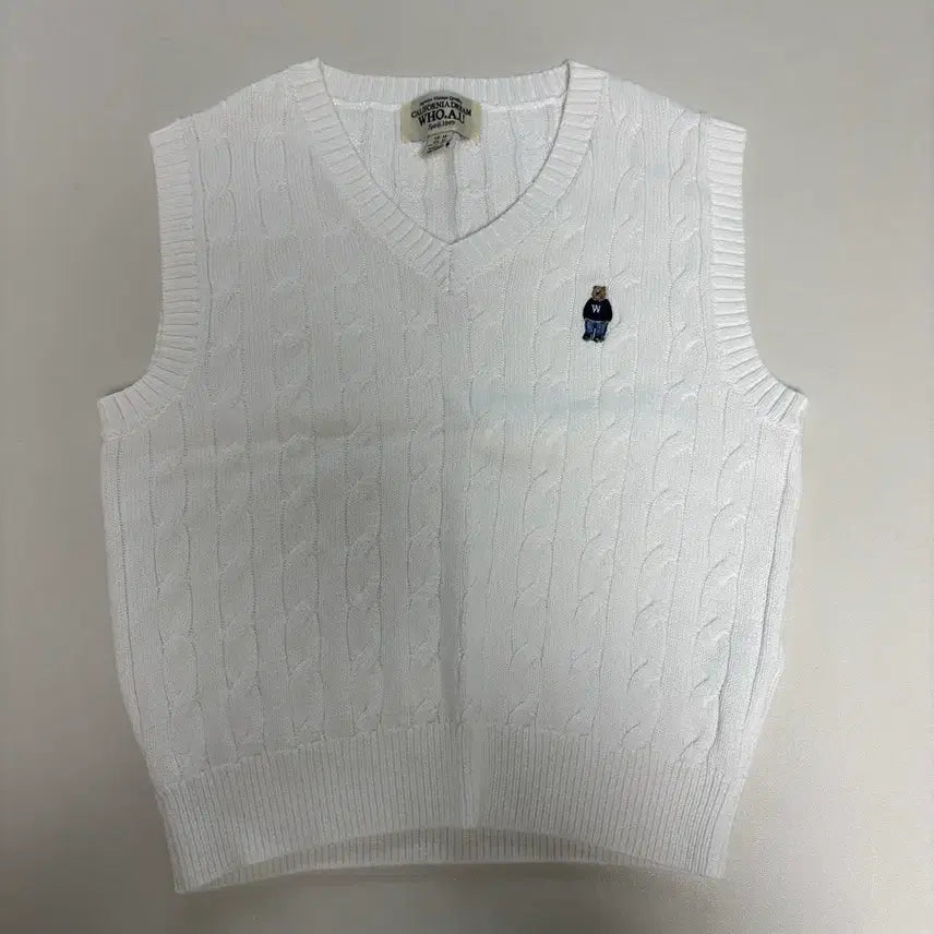 [BUNJANG] Bear Knit Vest White / 베어 니트 조끼 화이트