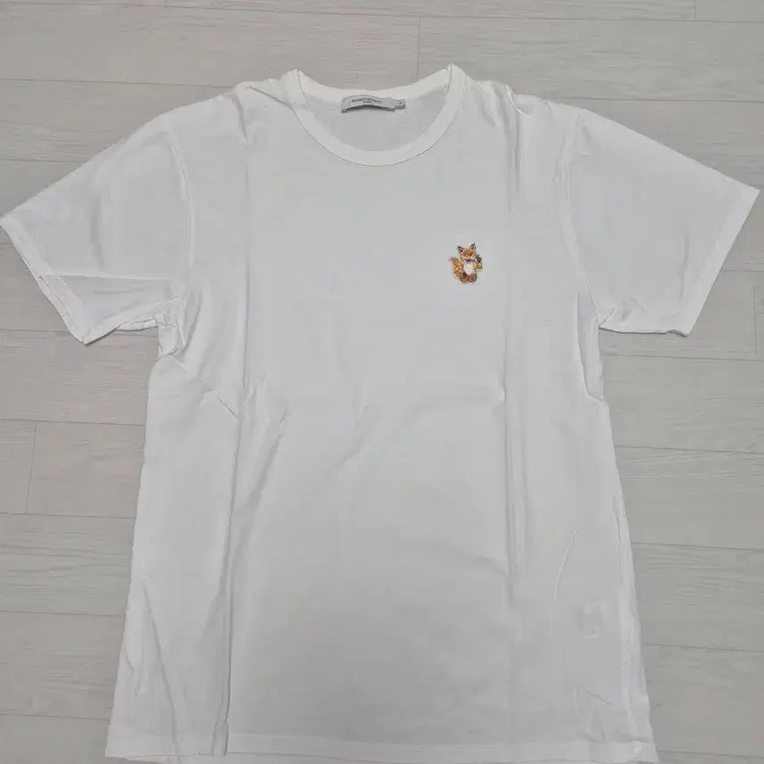 [BUNJANG] Maison Kitsuné Fox Patch T-Shirt / [남성] 메종키츠네의 귀여운 폭스 패치 티셔츠