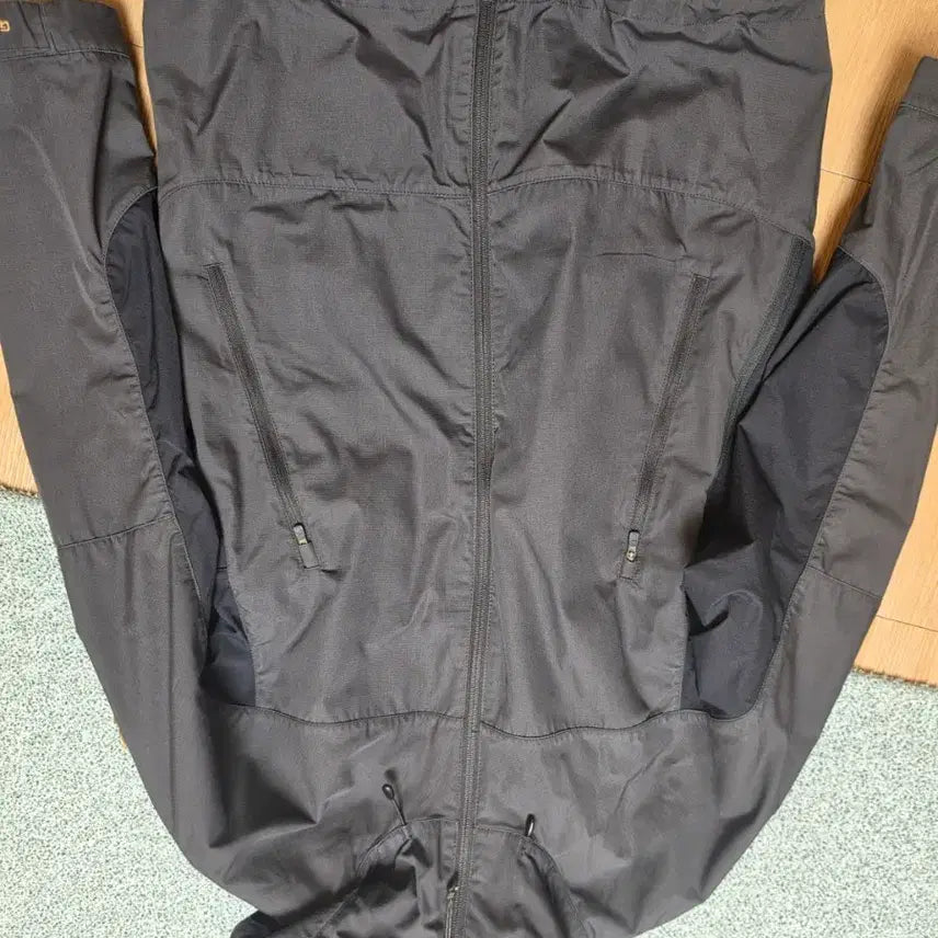 [BUNJANG] Fjällräven Abisko Lite Trekking Jacket (Size M) / 피엘라벤 아비스코 라이트 트레킹 자켓M사이즈