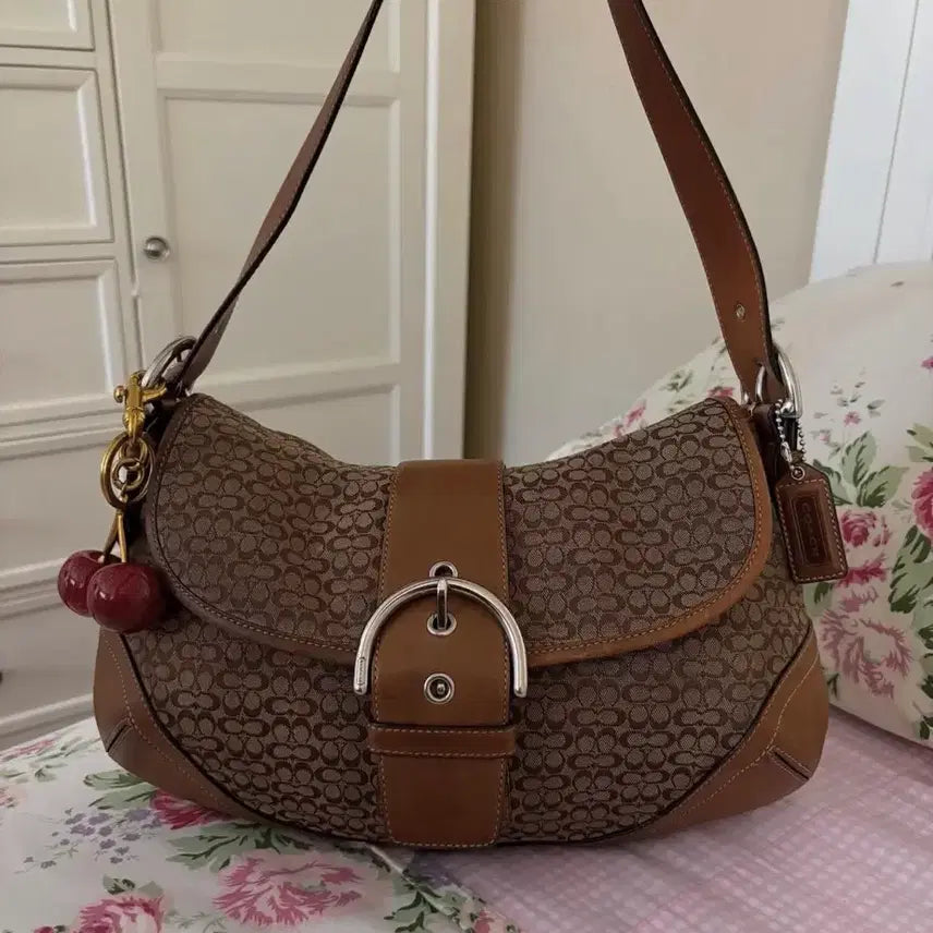 [BUNJANG] Vintage Coach Signature Soho Bag Shoulder Bag / 빈티지 올드 코치 시그니처 소호백 숄더백