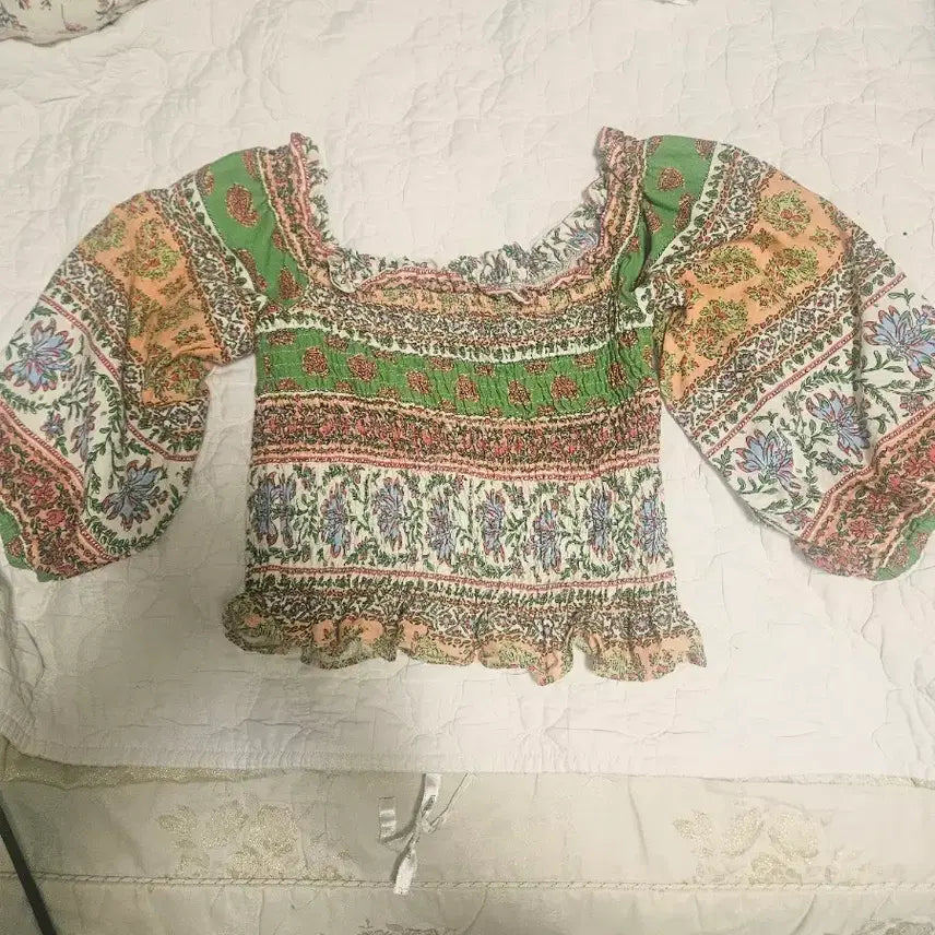 [BUNJANG] Zara Pattern Smocking Blouse / zara패턴 스모킹블라우스