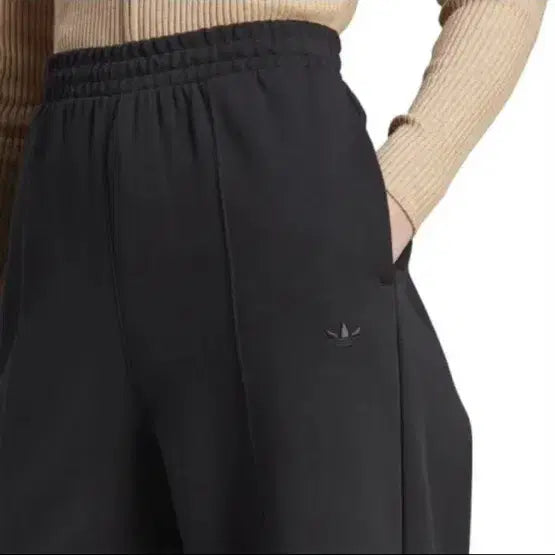 [BUNJANG] Adidas Wide Leg Pintuck Pants - Black / 아다다스 와이드 레그 핀턱 팬츠 - 블랙