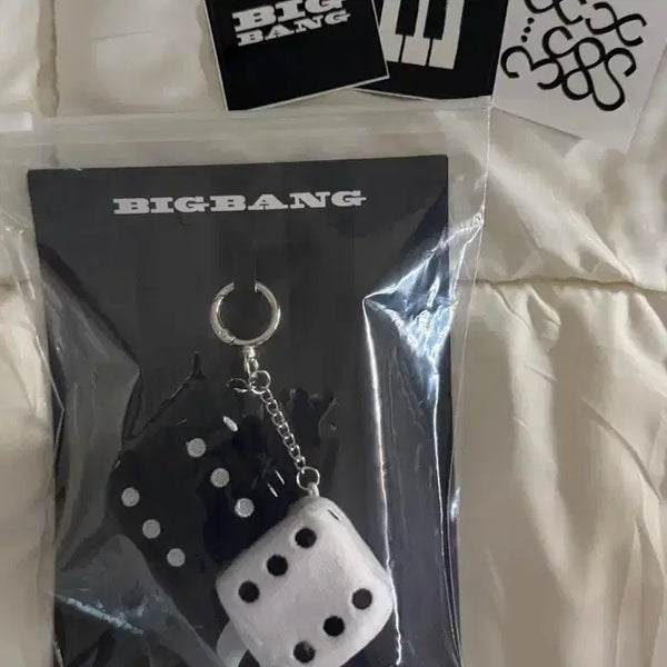 [BUNJANG] BIGBANG Dice Keychain / 빅뱅키링
