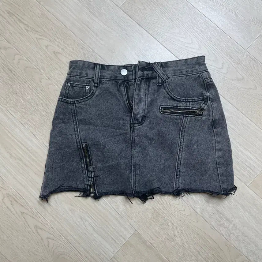 [BUNJANG] Bundle Set Cropped T-shirt and Skirts/Pants / 옷(뒤에 더 있음)팔아요