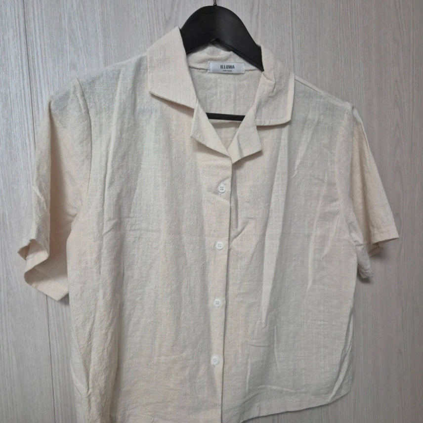 [BUNJANG] ILLUWA Women's Short Sleeve Collar Blouse (Ivory) / ILLUWA 여성 반팔 카라 블라우스 (아이보리)
