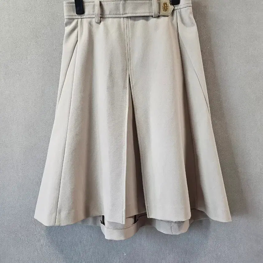 [BUNJANG] System Pleated Unbalanced Skirt / 2023.시스템 )플리티드 언발란스스커트