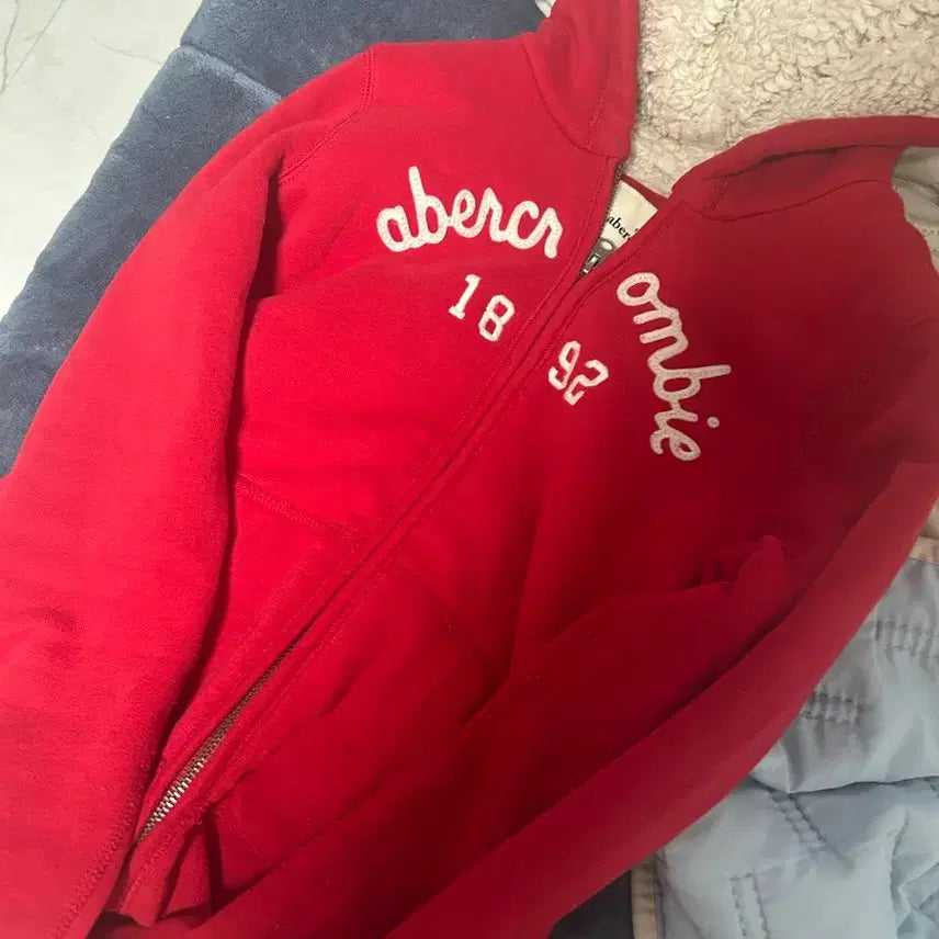 [BUNJANG] Abercrombie & Fitch Zip-Up Hoodie / 아베크롬비 후드집업