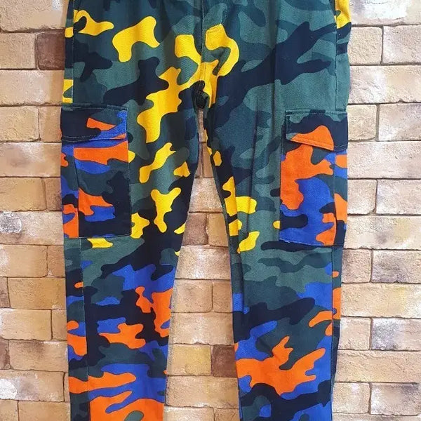 [BUNJANG] Forever 21 Colorful Camouflage Cargo Pants (Size: 31) / [포에버21] 컬러풀 카모플라주 카고팬츠 (사이즈: 31)