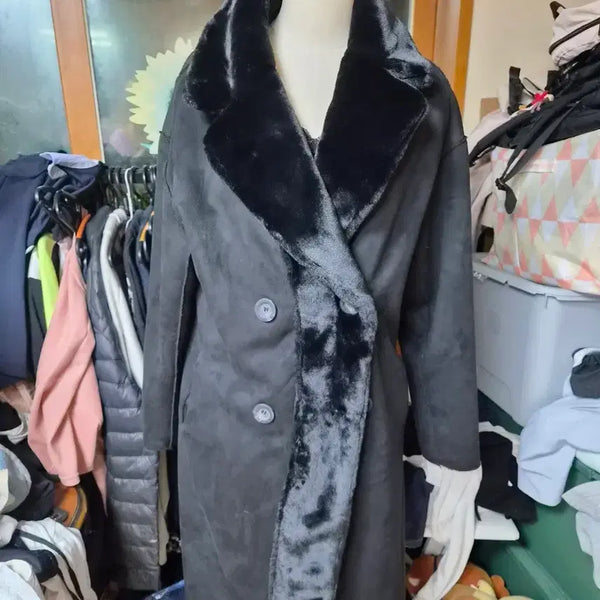 [BUNJANG] Black Fur Collar Long Coat / 블랙 퍼 카라 롱 코트
