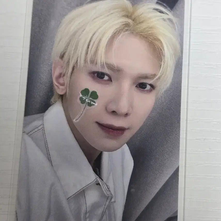[BUNJANG] ATEEZ Yeosang Clover POB / ATEEZ 에이티즈 클로버 미공포 여상