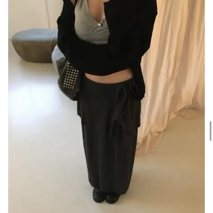 [BUNJANG] Sona Long Skirt Charcoal Free / soand 소앤드 sona long skirt 소나 롱 스커트 (차콜/Free)