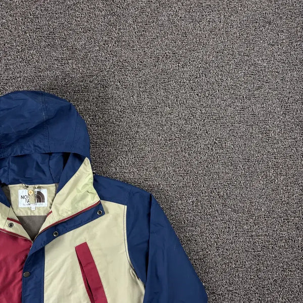 [BUNJANG] The North Face Colorblock Hooded Mountain Jacket / 노스페이스 배색 후드 마운틴 자켓