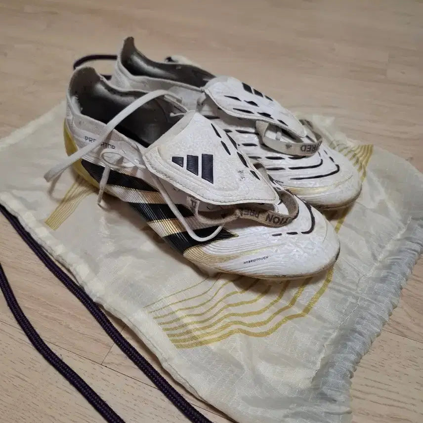 [BUNJANG] Predator Elite Football Boots Size 250 / 프레테터 엘리트 축구화 250 판매합니다