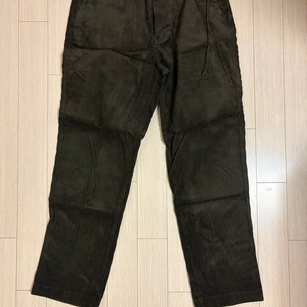 [BUNJANG] Uniqlo x JW Anderson Corduroy Pants Olive / 유니클로 jwa 코듀로이 팬츠 올리브