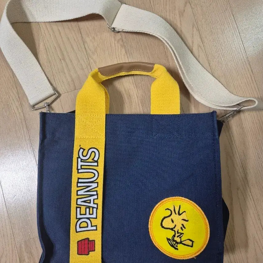[BUNJANG] Peanuts Snoopy Canvas Tote Bag / 피너츠 캔버스 토트백