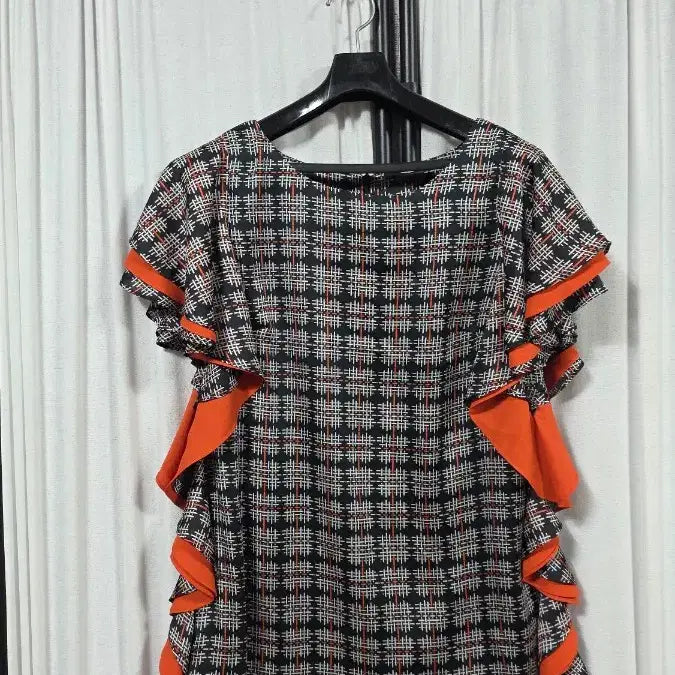 [BUNJANG] Chic Shirring Blouse (Size 55) / 세련된셔링블라우스(55)