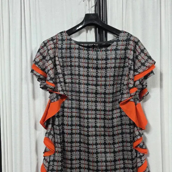 [BUNJANG] Chic Shirring Blouse (Size 55) / 세련된셔링블라우스(55)