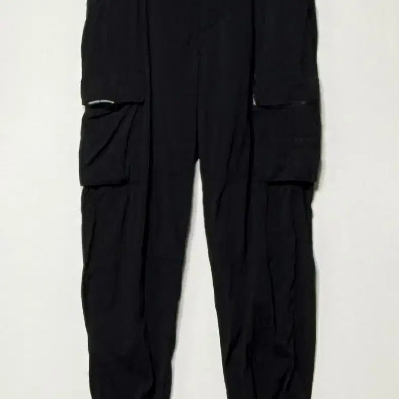 [BUNJANG] Discovery Cargo Jogger Pants / 다스커버리 카고 조거 팬츠