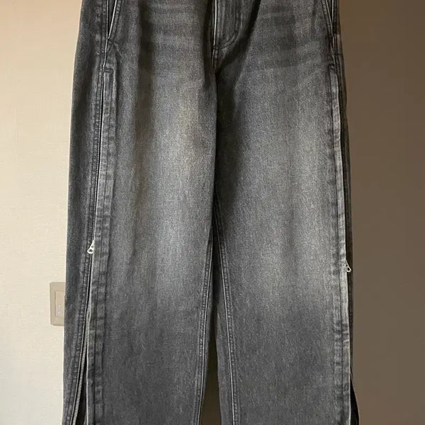 [BUNJANG] Solid Homme 25SS Side Zip Black Denim Jeans (30) / 25ss 솔리드옴므 사이드 지퍼 블랙진 30사이즈