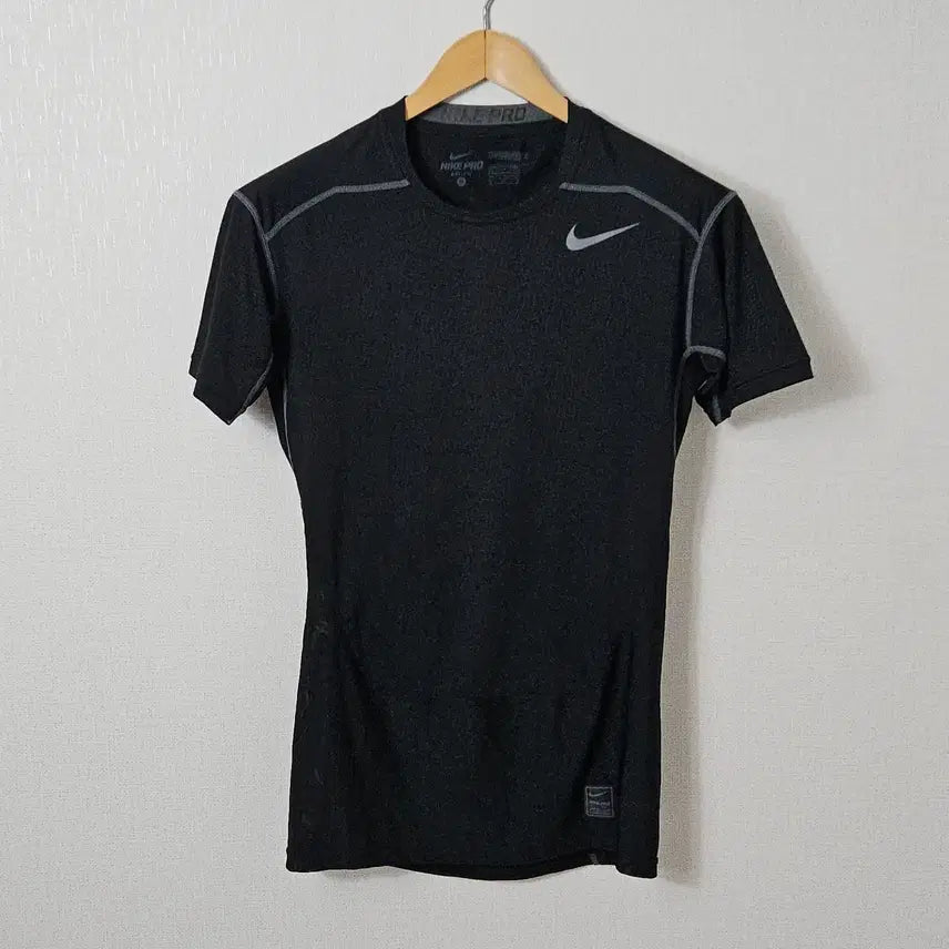 [BUNJANG] Nike Pro Compression Pro Combat Short Sleeve T-Shirt / 나이키 프로 컴프레션 프로컴뱃 반팔 타이트핏 헬스 드라이핏 M 95