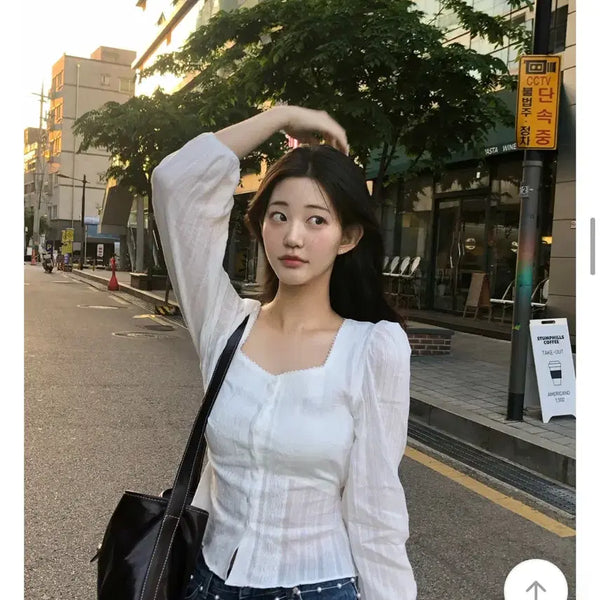 [BUNJANG] JENNIO Blouse / 제니오 블라우스