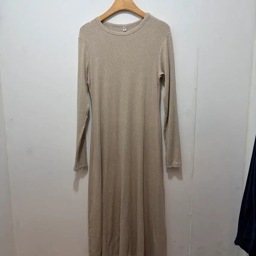 [BUNJANG] Uniqlo Ribbed Long Dress Beige (Women's M) / Uniqlo 유니클로 골지 롱 원피스 베이지 (여성M)