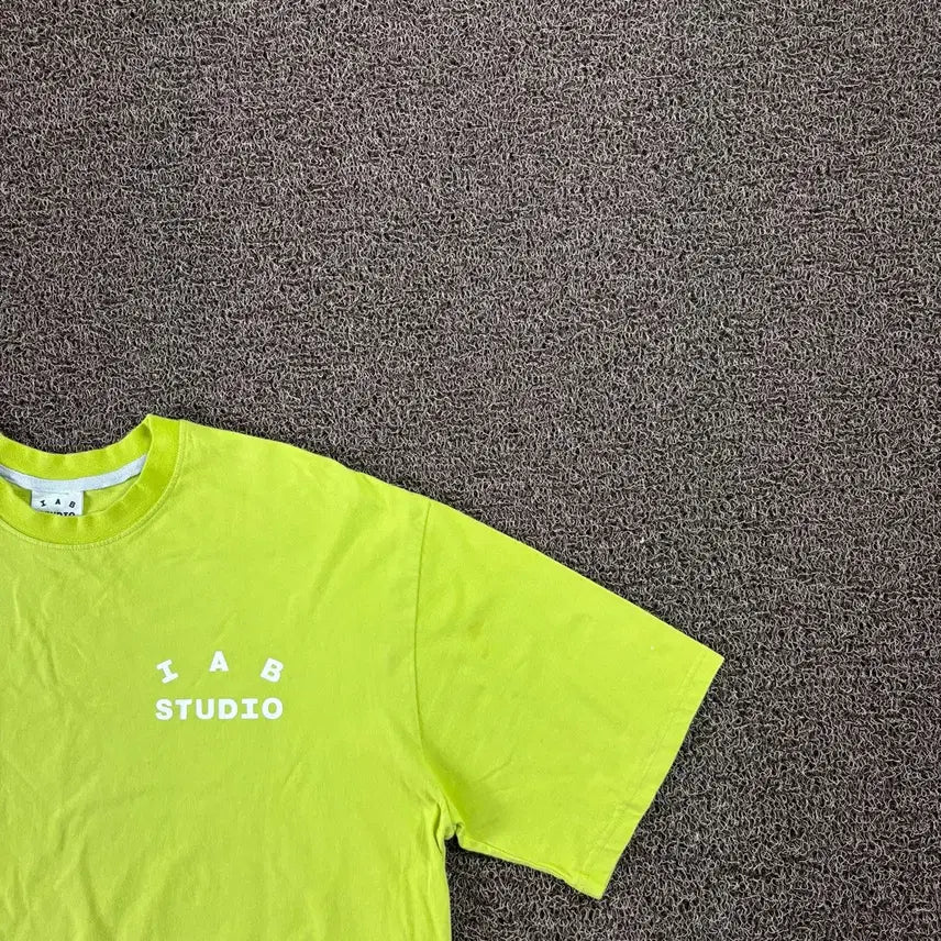 [BUNJANG] IAB STUDIO Lime Big Logo T-Shirt XL / 아이앱 스튜디오 라임 빅로고 반팔티셔츠