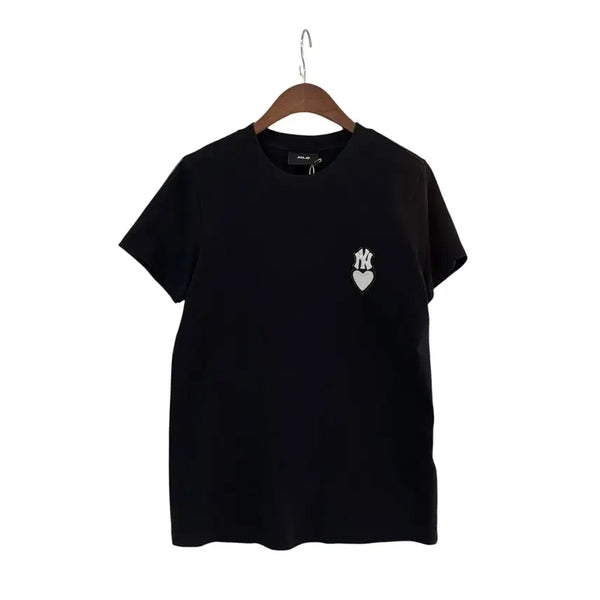 [BUNJANG] MLB Women's Heart Small Logo Short-Sleeve T-Shirt Black XS / MLB 여성 하트 스몰로고 반팔 티셔츠 블랙 XS 정품
