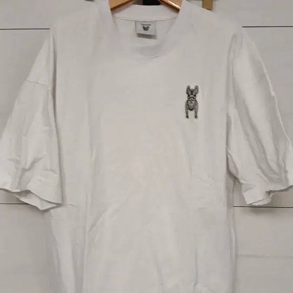 [BUNJANG] LifeWork White French Bulldog Embroidered T-Shirt (L Size) / 라이프워크 반팔티 L사이즈 세탁완료