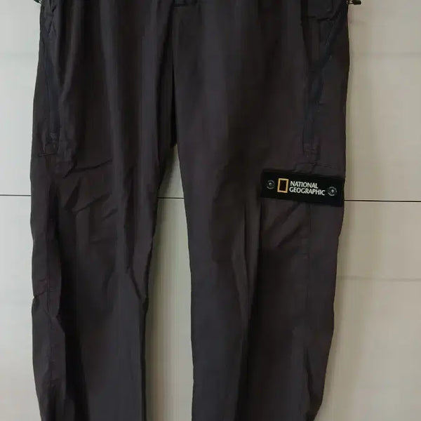 [BUNJANG] National Geographic Men's Cargo Pants Size 84 / 내셔널지오그래픽 카고 바지 남성용  허리둘레84 앞면얼룩주머니
