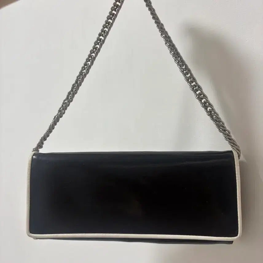 [BUNJANG] Black Enamel 3-Way Chain Clutch Crossbody Bag Wallet / 블랙 에나멜 크로스백/ 클러치/ 지갑 3way