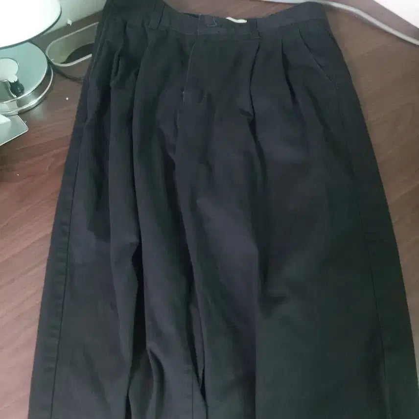 [BUNJANG] Giordano Wide Black Chino Pants Size 30 / 지오다노 와이드 블랙 치노 30