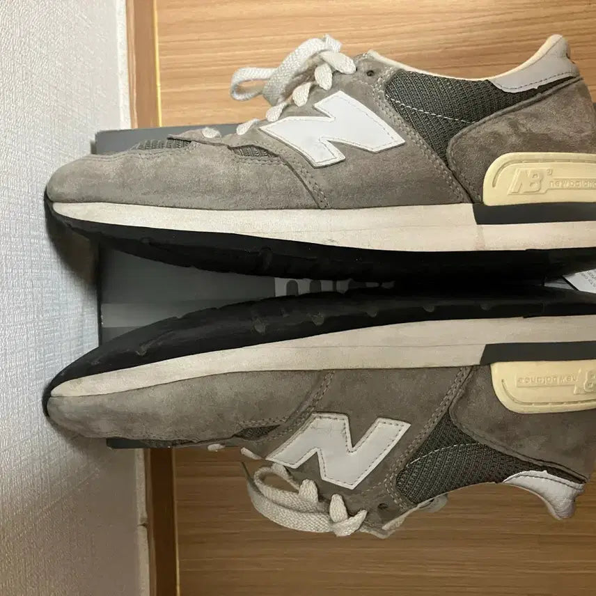[BUNJANG] New Balance 990v1 Grey Sneakers / 뉴발란스 990v1 그레이