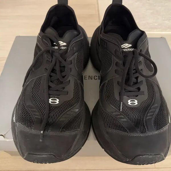 [BUNJANG] Balenciaga Circuit Black Size 44 / 발렌시아가 서킷 블랙 44