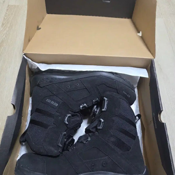 [BUNJANG] K2 Gore-Tex Hiking Boots (Tactical Boots) 280mm / K2 고어텍스 등산화(전술화) 280mm