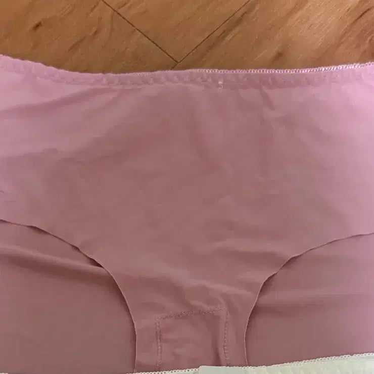 [BUNJANG] Pink Soft Material Comfortable Underwear / 속옷 팔아요(중고)
