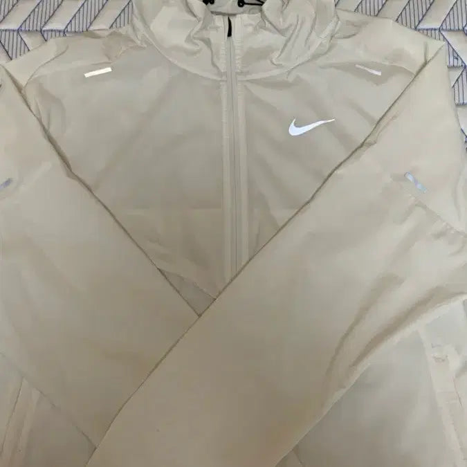 [BUNJANG] Nike Windbreaker Jacket / 나이키 바람막이