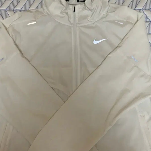 [BUNJANG] Nike Windbreaker Jacket / 나이키 바람막이