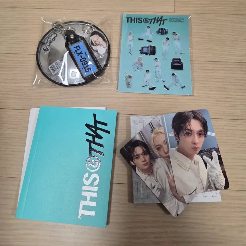 [BUNJANG] Stray Kids THIS & THAT Truck Version Photocard (Unsealed) / 스트레이 키즈 THIS & THAT 트럭ver(단순개봉)