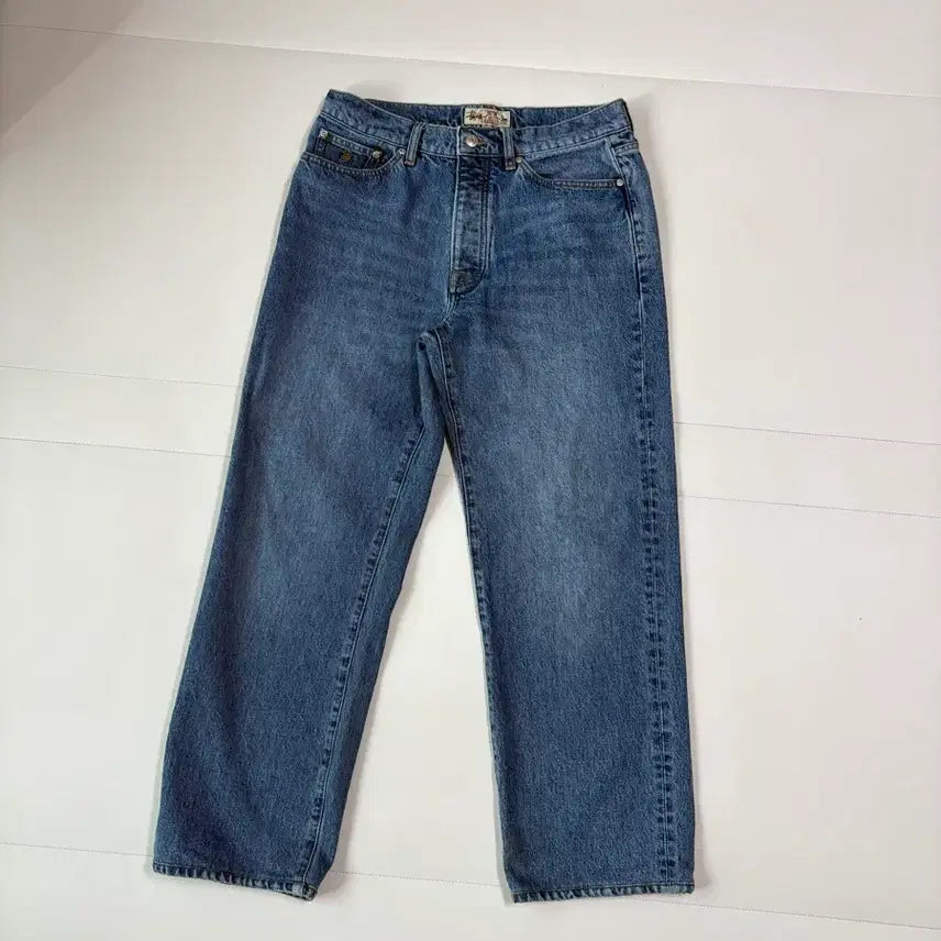 [BUNJANG] Stussy New Classic Jean Denim Washed Blue 32 / 스투시 뉴 클래식 진 데님 워시드 블루 32