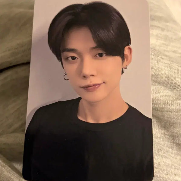 [BUNJANG] TXT Yeonjun Super Rare IZ*WE Photocard / 투바투연준 초초초희귀매물 이즈위포카 양도