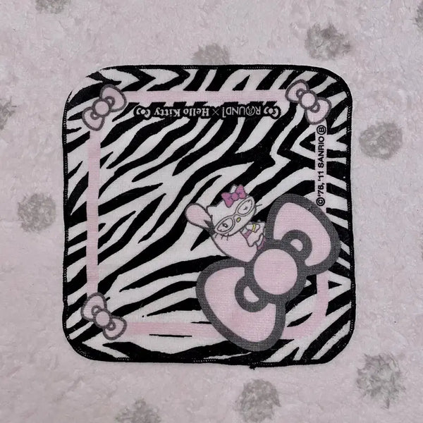 [BUNJANG] Hello Kitty Zebra Handkerchief Pink Rare / 헬로키티 손수건 지브라 핑크 방꾸 희귀 레어