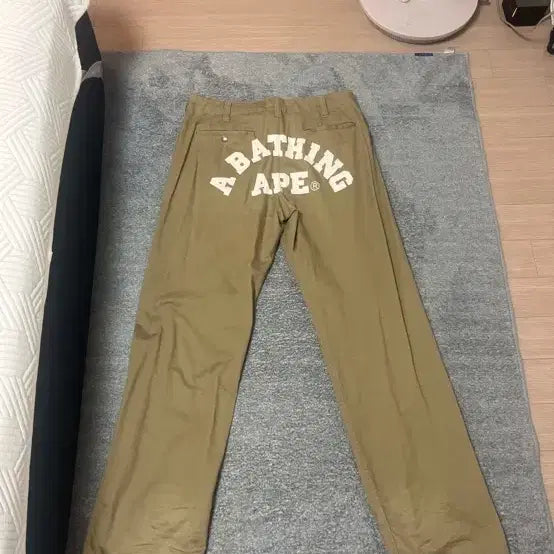 [BUNJANG] A Bathing Ape Cargo Pants Khaki / 베이프 바지